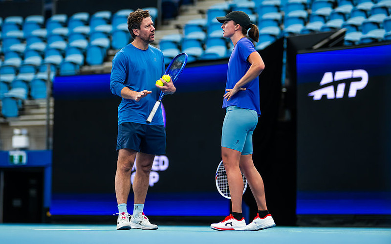 Tenisistka Iga Świątek rozstała się z trenerem Wimem Fissette’em