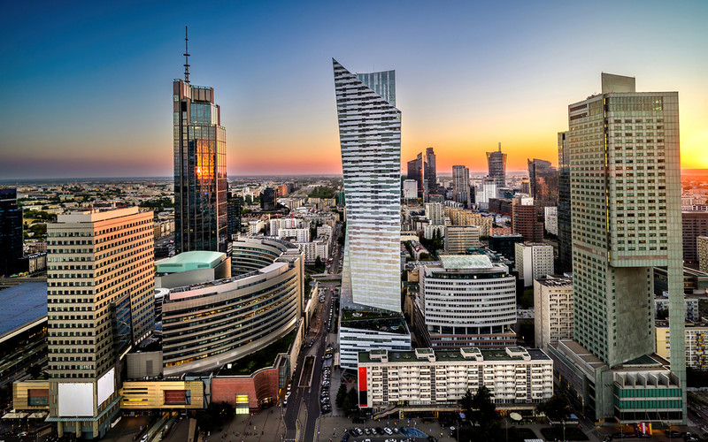 "Washington Post": Polska zawdzięcza sukces gospodarczy wolnemu rynkowi i polityce migracyjnej