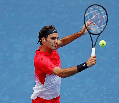 Awans Federera do ćwierćfinału, wyczyn del Potro na US Open
