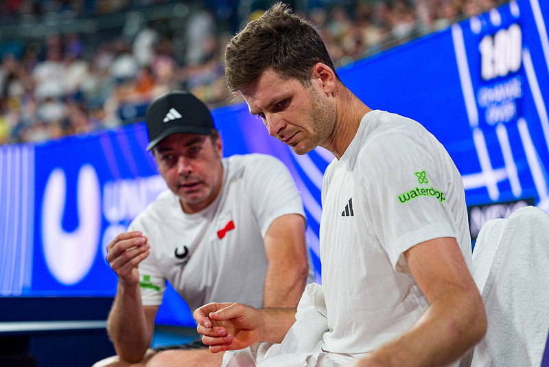 Szykuje się kolejna zmiana trenera w polskim tenisie. Hurkacz rozstał się z Nicolasem Massu