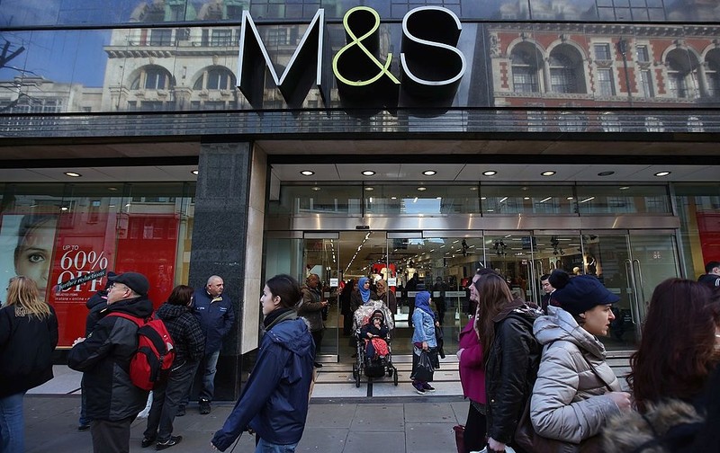 Marks and Spencer wprowadza podwyżkę płacy minimalnej do £13,41 