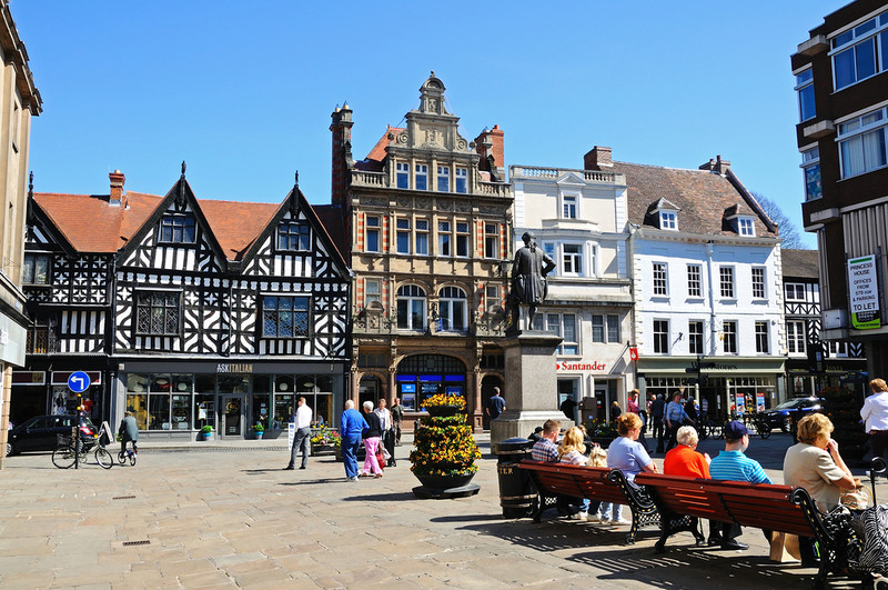 To brytyjskie miasteczko przyciąga klimatem i najlepszą ulicą handlową w całym UK