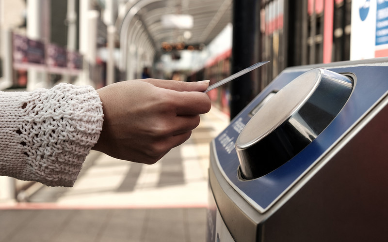 Contactless payment to be expanded to more London transport after ticket price surge