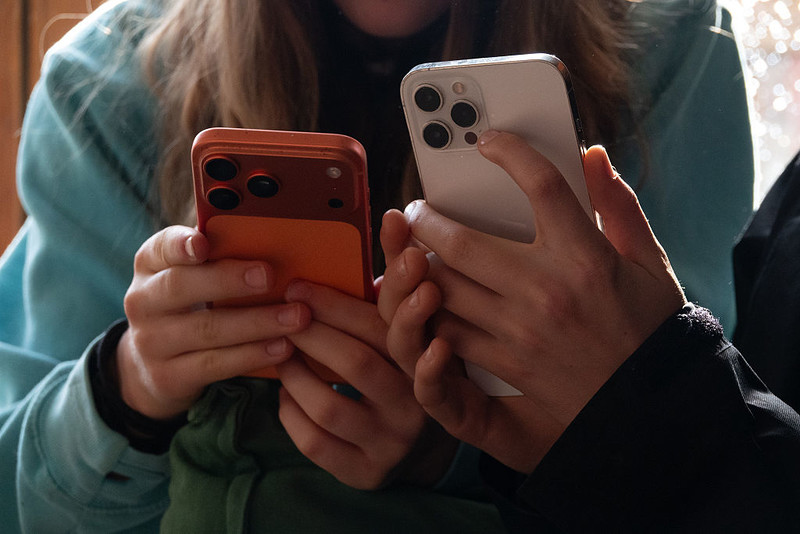 Grecja: Zakaz dostępu do platform społecznościowych dla osób poniżej 15. roku życia od 2027 r.