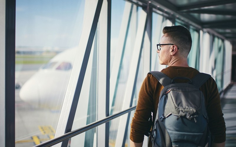 Young Britons Are Leaving the UK Earlier Than Ever as UK Prospects Fall