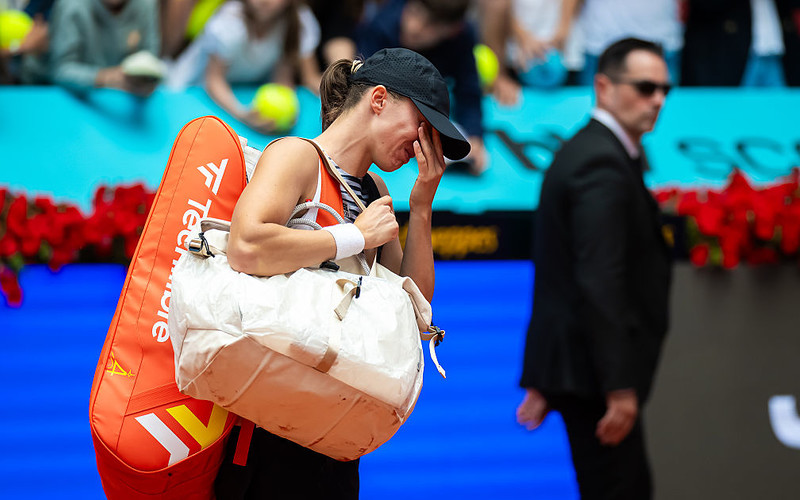Turniej WTA w Madrycie: Kibice liczyli na więcej, ale wierzą, że Świątek wróci silniejsza