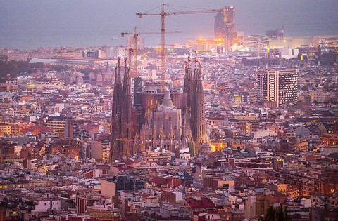 Fałszywy alarm bombowy przy bazylice Sagrada Familia w Barcelonie
