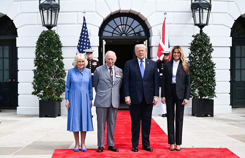 Trump: Na cześć króla Karola III zniosę cła na szkocką whisky