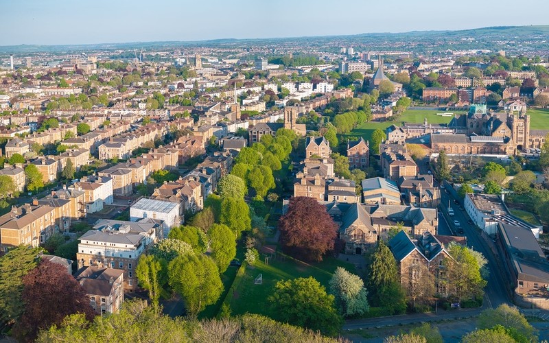 Bristol: Dwie osoby zginęły w wybuchu w domu. Policja bada przyczyny