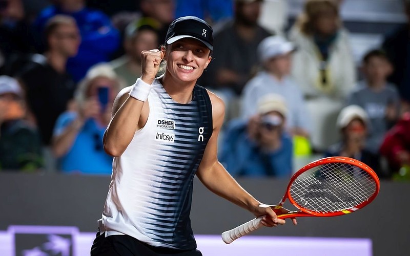 Turniej WTA Rzymie: Świątek pokonała Osakę i zagra w ćwierćfinale