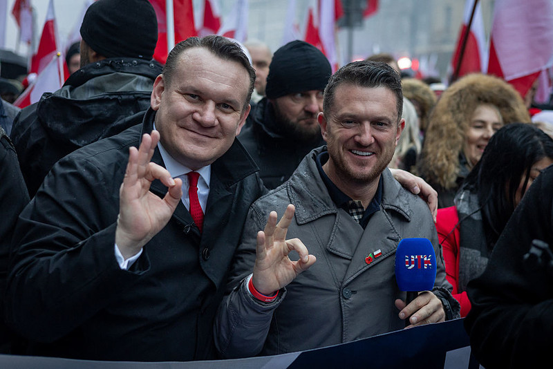 The UK authorities refused to allow MEP Tarczyński to enter the country. Minister Sikorski has spoke