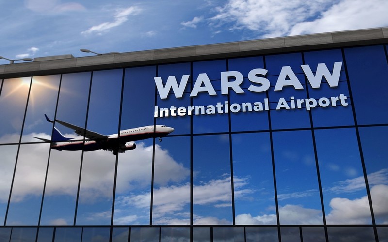 Polskie lotniska obsłużyły w 2025 r. ponad 66 mln osób. Największy ruch na trasie do i z UK