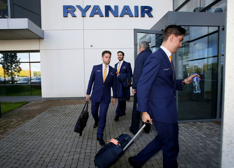 Ryanair grozi sankcjami niesubordynowanym pilotom