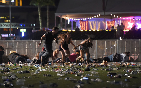 Co najmniej 50 zabitych i ponad 200 rannych w strzelaninie w Las Vegas
