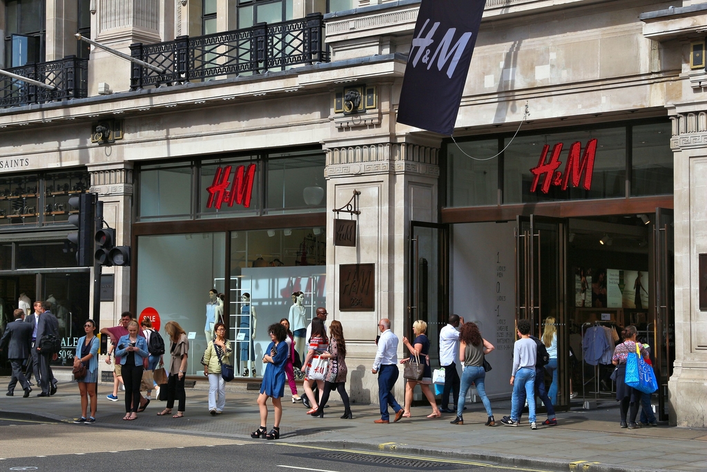 H&M redukuje liczbę sklepów, także w Wielkiej Brytanii