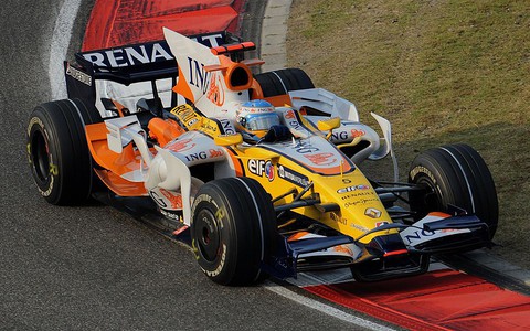 Formula 1: Pole is one of the heads of the Renault team