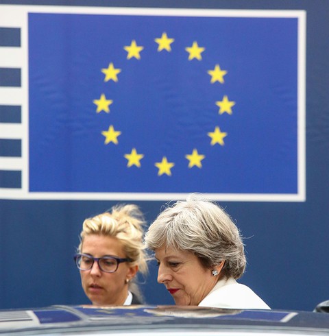 Szczyt UE: Symboliczne gesty wobec Londynu, bez przełomu w rozmowach ws. Brexitu
