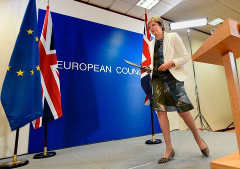 Brytyjskie media po szczycie UE: Ostrożny optymizm ws. rozmów o Brexicie