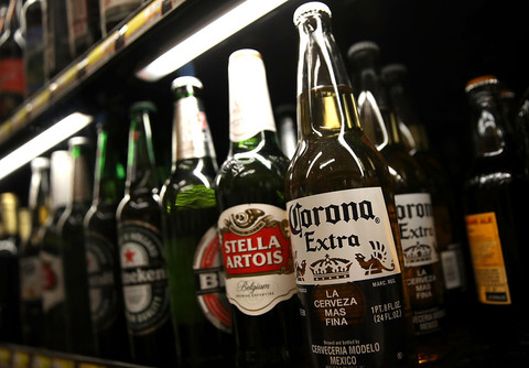 Minimum alcohol price law unveiled in Wales