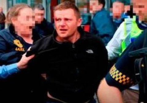 Dublin: Spektakularne aresztowanie na oczach klientów centum handlowego