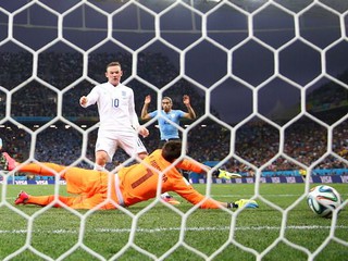 Anglia przegrała z Urugwajem 2:1. Hodgson rozczarowany