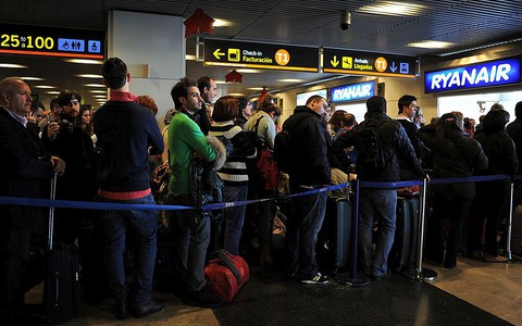 Ryanair odkłada do stycznia zmianę w przepisach bagażowych
