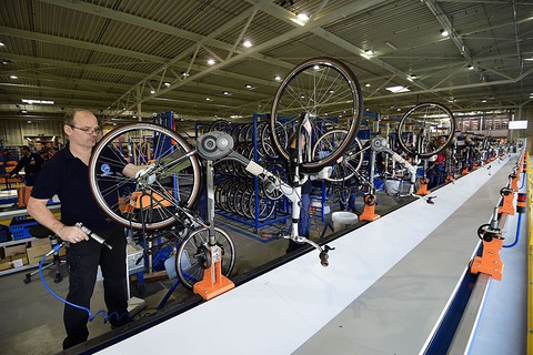 Unijni producenci e-rowerów pod presją Chin liczą na pomoc KE