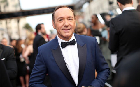 Spacey apologizes after actor accuses him of past harassment