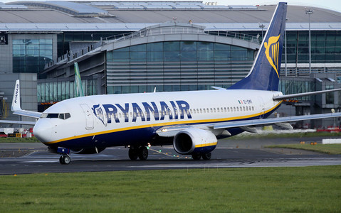 Ryanair odwołuje kolejne loty. Winny strajk we Francji