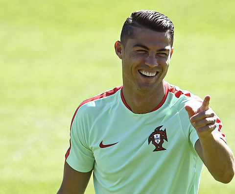 Ronaldo chce siedmioro dzieci i tyle samo "Złotych Piłek"