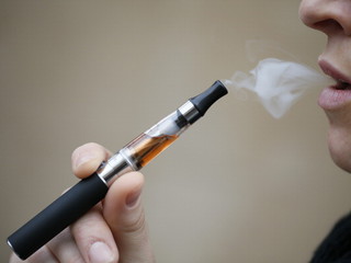 E-papierosy niezdrowe dla biernych palaczy?