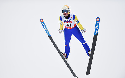 A dangerous ski jumping event from Austria