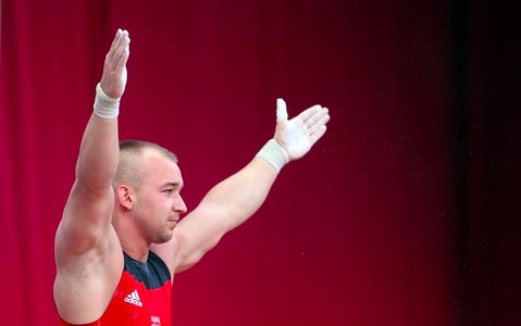 Pole runner up the world in weightlifting