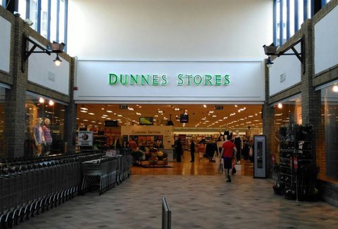 Irlandia: Dunnes Stores staje do walki cenowej z Aldim i Lidlem