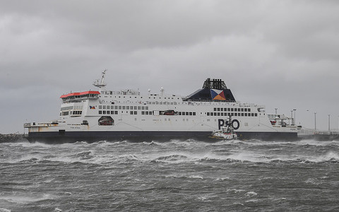 Ferry runs aground in Calais harbour
