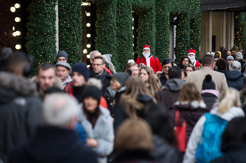 UK Christmas shoppers to spend record £4.2bn on food and drink