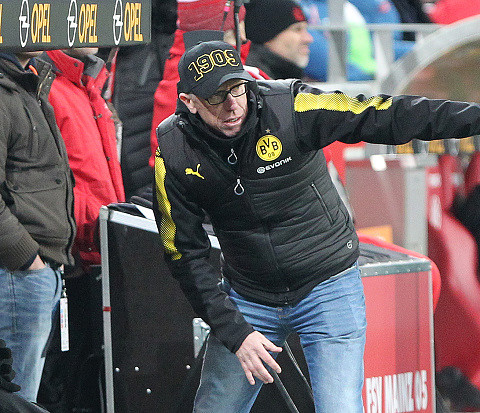 Stoeger's winning debut as coach Borussi
