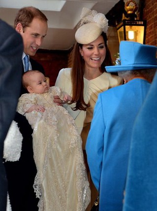 The Queen set to join the celebrations at Prince George's first birthday party   http://www.mirror.c
