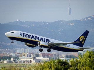 Ryanair: Polak pomylił drzwi wyjściowe z toaletą