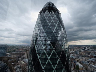 Londyn: Słynny wieżowiec Gherkin wystawiony na sprzedaż