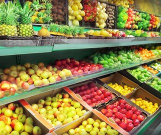 Russia bans Polish fruit and veg in apparent retaliation for sanctions