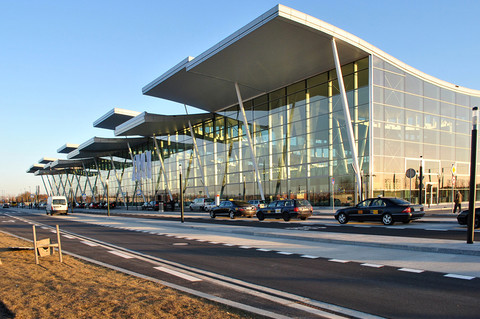Wrocławskie lotnisko w 2017 r. obsłużyło rekordową liczbę pasażerów