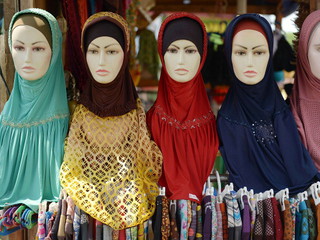 John Lewis zaczyna sprzedawać muzułmański hidżab