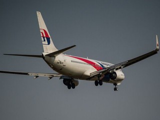 Lot MH370: Z kont 4 pasażerów zaginionego Boeinga zniknęły pieniądze. Trwa śledztwo