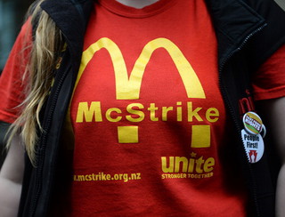 Bunt pracowników fast-foodów. Demonstracje w 150 miastach 