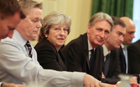 Premier May przeprowadziła częściową rekonstrukcję rządu