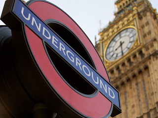 Londyn: Metro już na kartę dotykową!