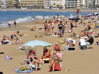Poles want to spend their winter holidays under the palm trees