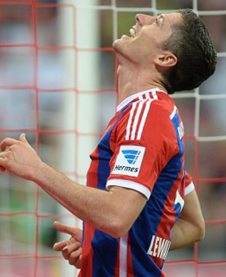 Piękny gol Lewandowskiego i zwycięstwo Bayernu