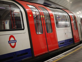 Londyńskim metrem przez całą dobę!